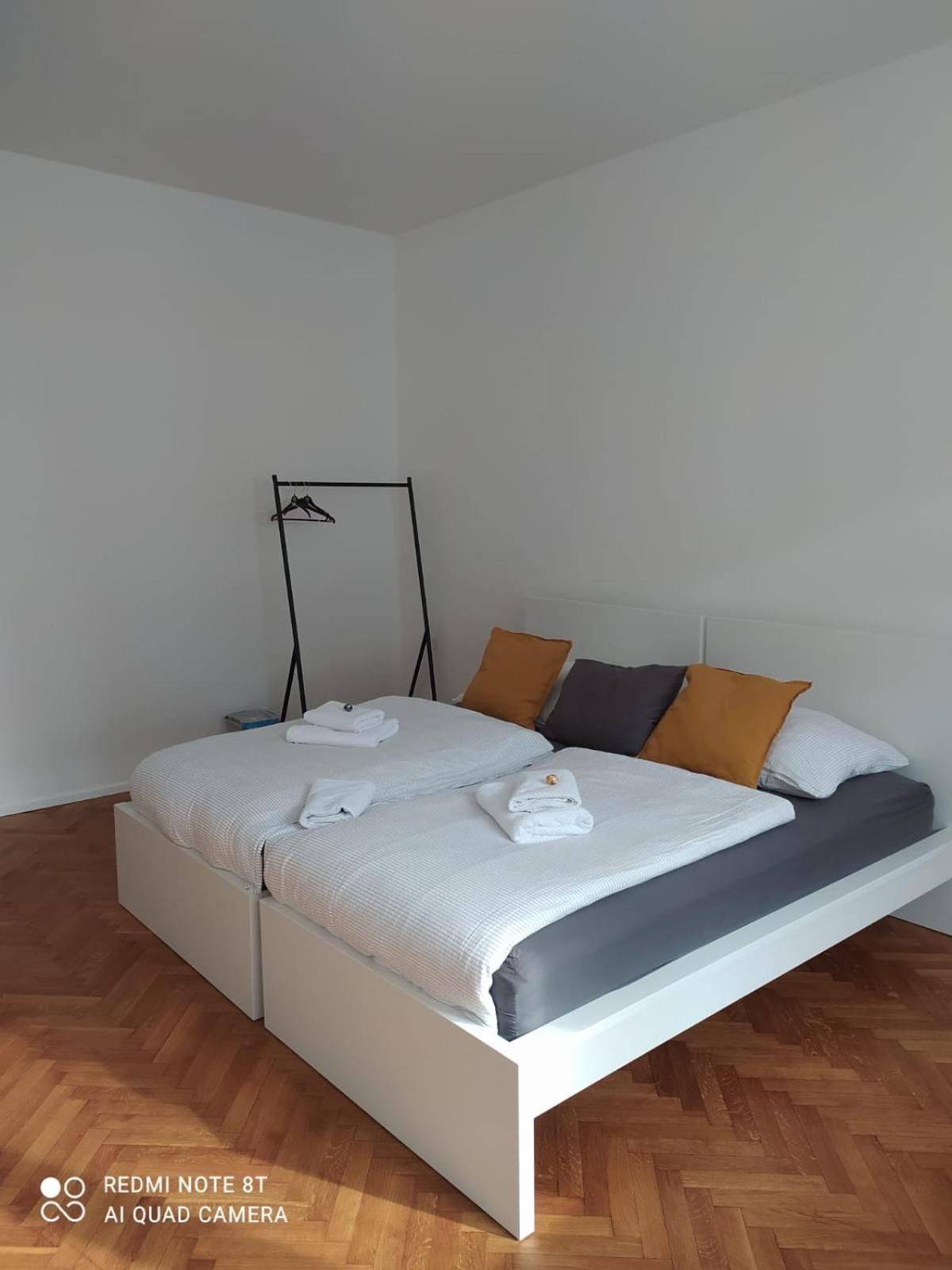 Soukromy Pokoj V Tripokojovem Byte - Private Room In Three Room Flat برنو المظهر الخارجي الصورة